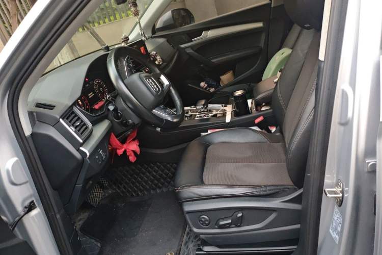 Used Audi Q5L 2018 40 TFSI Prestige Fashion Edition China V Left Front Seat
