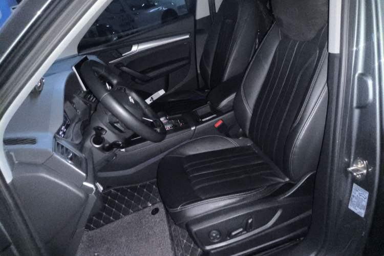 Used Audi Q5L 2018 45 TFSI Prestige Fashion Edition China VI Emission Standard Left Front Seat