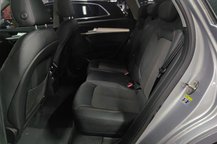 Used Audi Q5L 2018 40 TFSI Prestige Fashion Edition China V Left Rear Seat