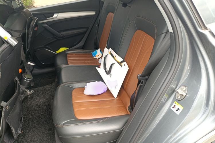 Used Audi Q5L 2018 40 TFSI Prestige Fashion Edition China VI Left Rear Seat