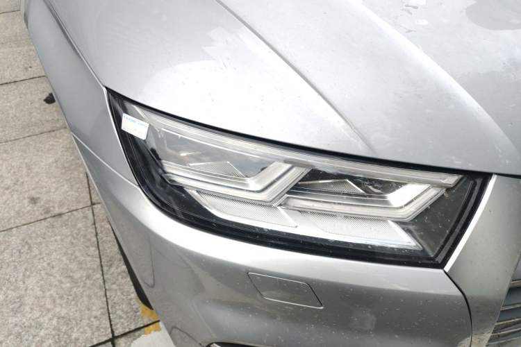 Used Audi Q5L 2018 40 TFSI Prestige Fashion Edition China VI Right Front Headlight