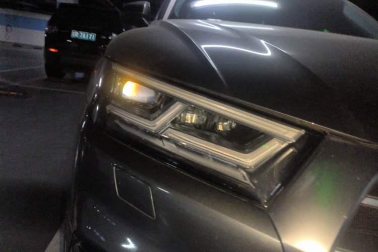 Used Audi Q5L 2018 45 TFSI Prestige Fashion Edition China VI Emission Standard Right Front Headlight