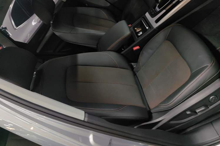 Used Audi Q5L 2018 40 TFSI Prestige Fashion Edition China V Right Front Seat