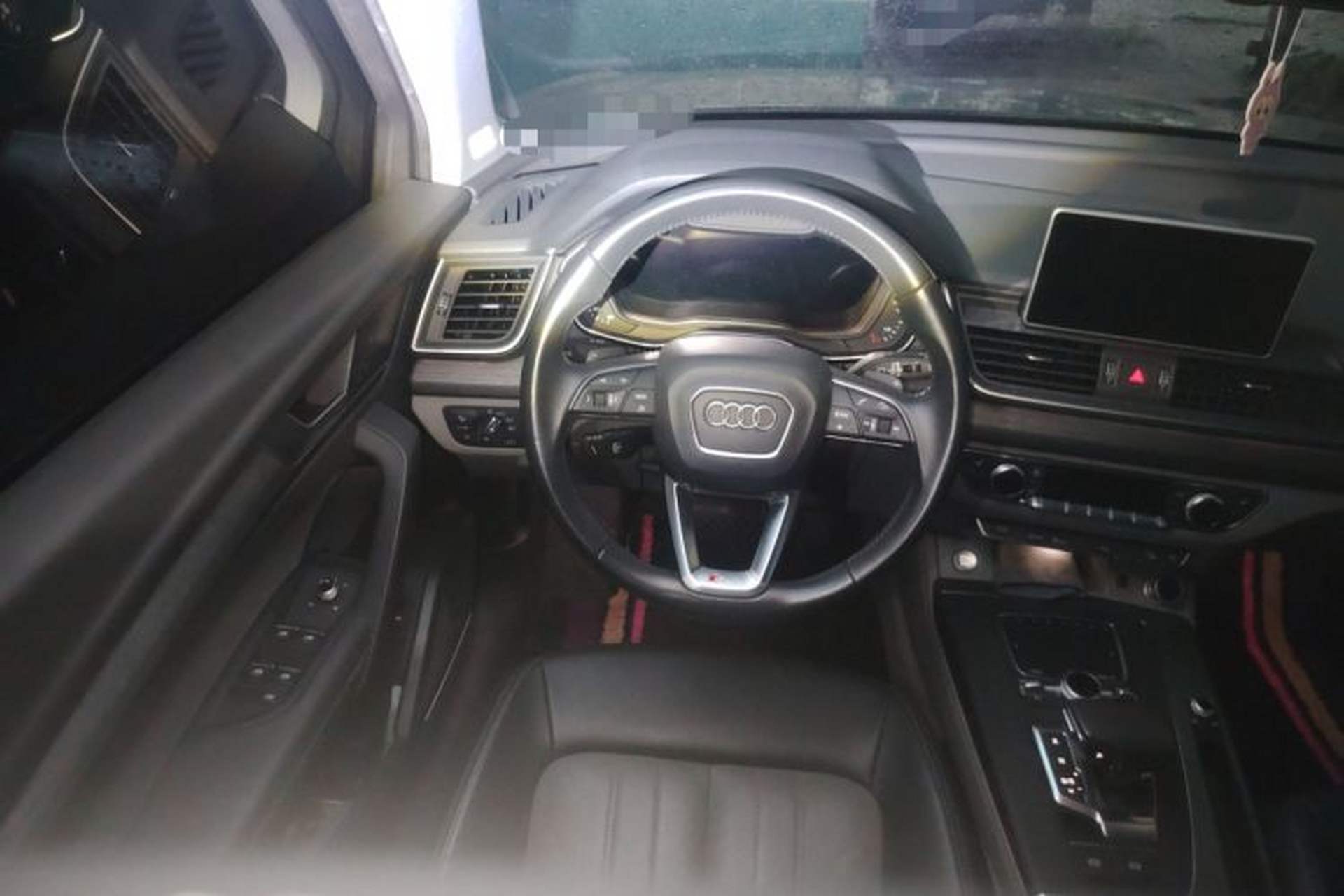 Used Audi Q5L 2018 45 TFSI Prestige Elegant Version China V Steering Wheel