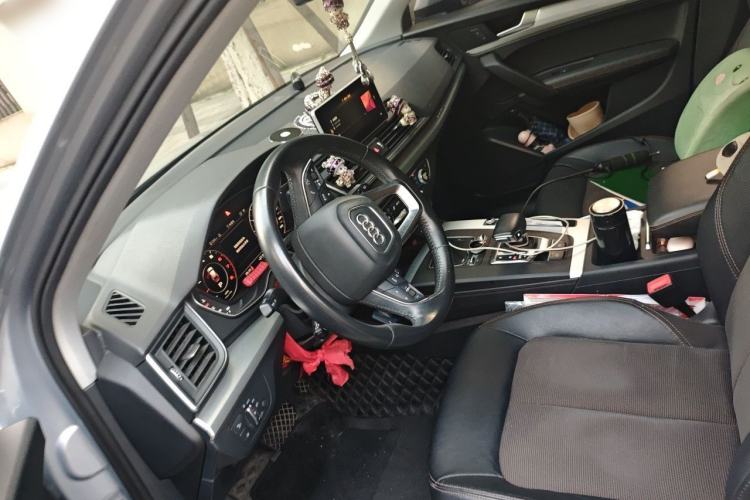 Used Audi Q5L 2018 40 TFSI Prestige Fashion Edition China V Steering Wheel