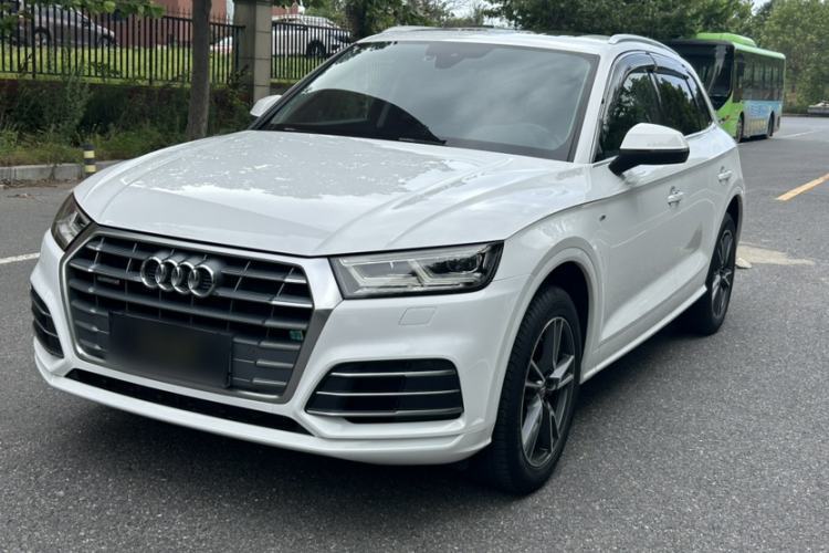 Used Audi Q5L 2018 45 TFSI Prestige Fashion Edition China V Emission Standard Guazi used car, China used car export, Used car for sale, Used cars, Cheapest cars for sale