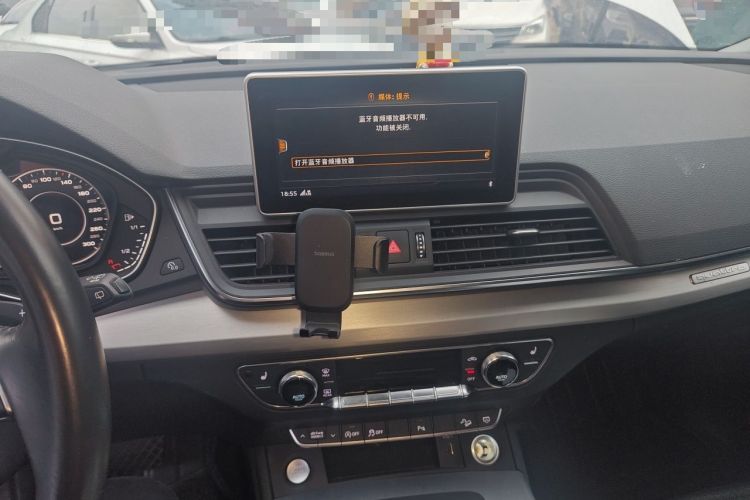 Used Audi Q5L 2018 40 TFSI Prestige Fashion Edition China V Audio And AC Panel