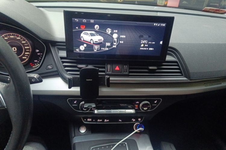 Used Audi Q5L 2018 40 TFSI Prestige Fashion Edition China V Audio And AC Panel