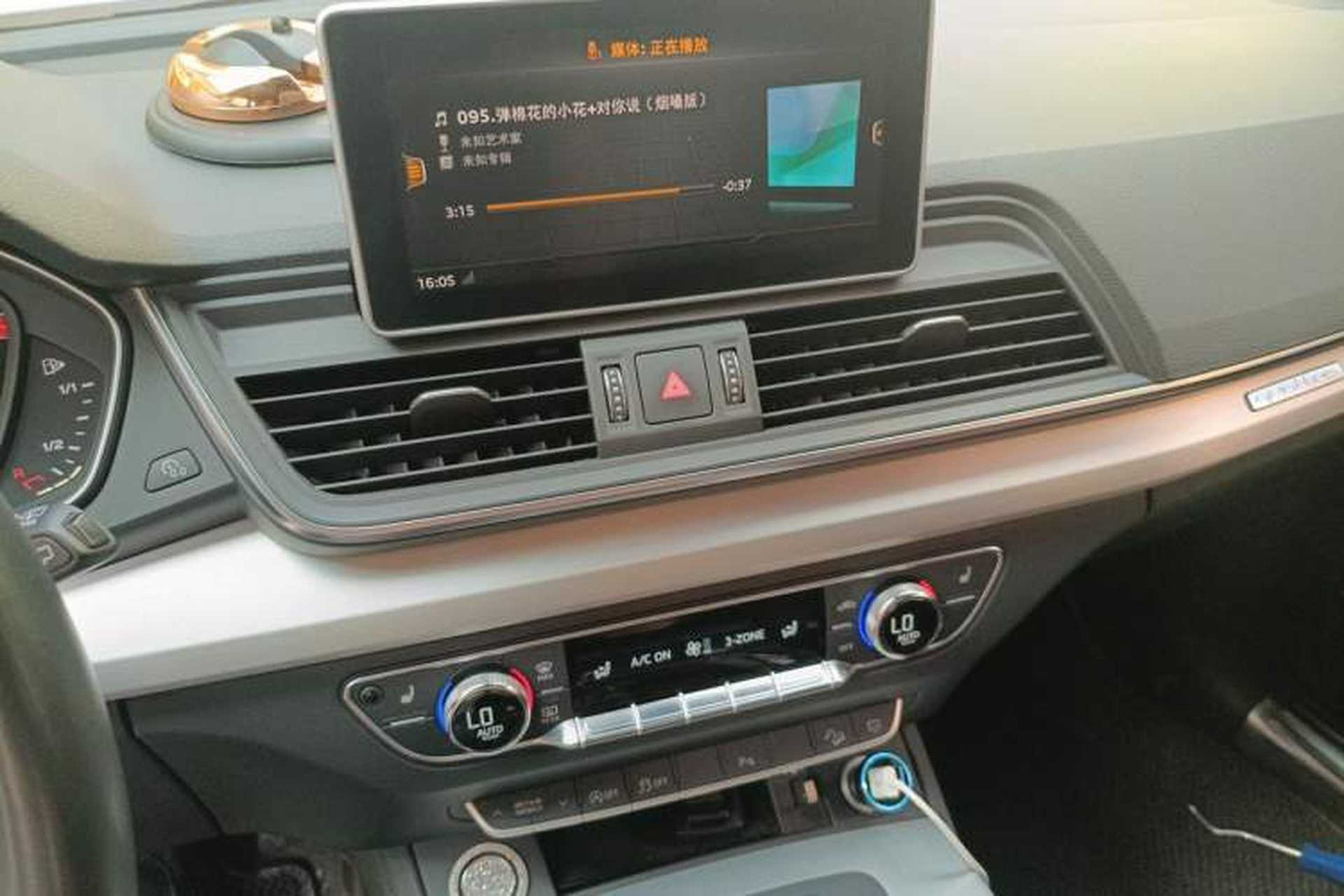 Used Audi Q5L 2018 40 TFSI Prestige Fashion Edition China VI Audio And AC Panel