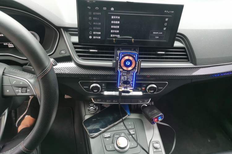 Used Audi Q5L 2018 40 TFSI Prestige Edition China V Audio And AC Panel
