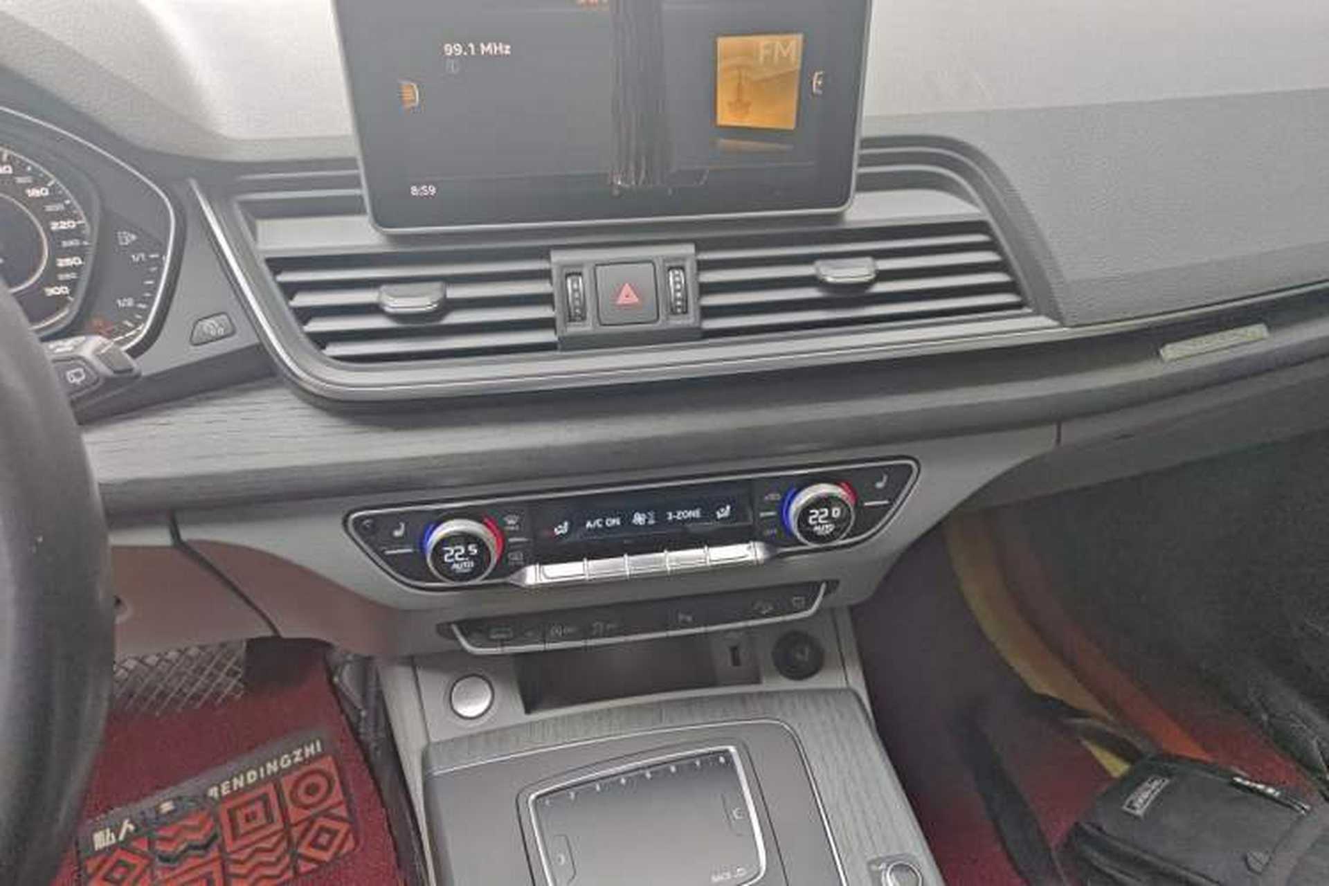 Used Audi Q5L 2018 45 TFSI Prestige Elegant Version China V Audio And AC Panel