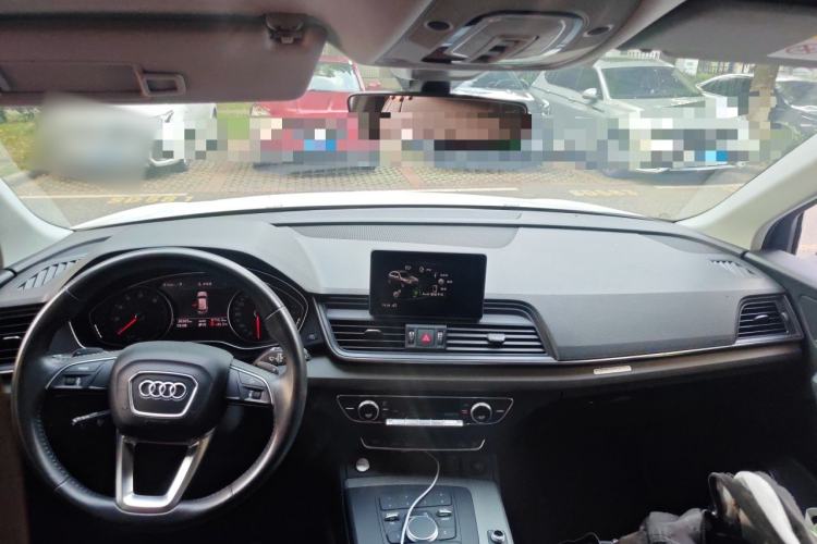 Used Audi Q5L 2018 40 TFSI Prestige Edition China V Center Console