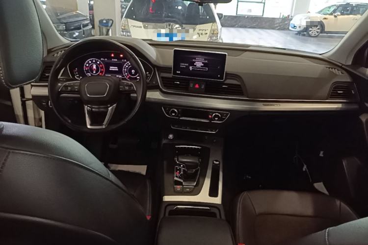 Used Audi Q5L 2018 40 TFSI Prestige Fashion Edition China V Center Console