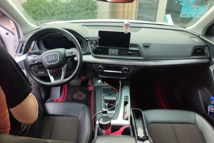Used Audi Q5L 2018 40 TFSI Prestige Fashion Edition China V Center Console