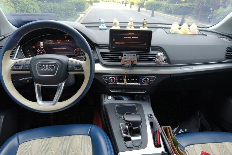 Used Audi Q5L 2018 40 TFSI Prestige Fashion Edition China V Center Console
