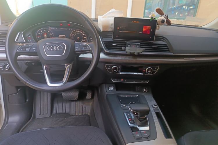 Used Audi Q5L 2018 45 TFSI Prestige Fashion Edition China VI Emission Standard Center Console