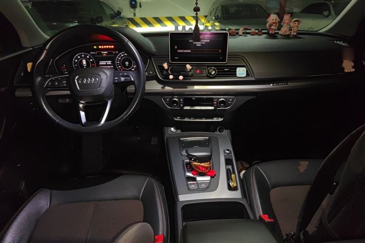 Used Audi Q5L 2018 45 TFSI Prestige Fashion Edition China VI Emission Standard Center Console