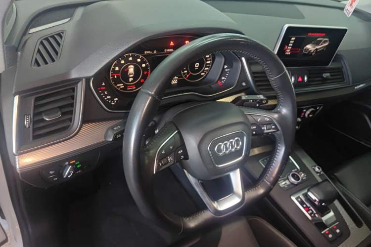Used Audi Q5L 2018 45 TFSI Prestige Sport China V Center Console