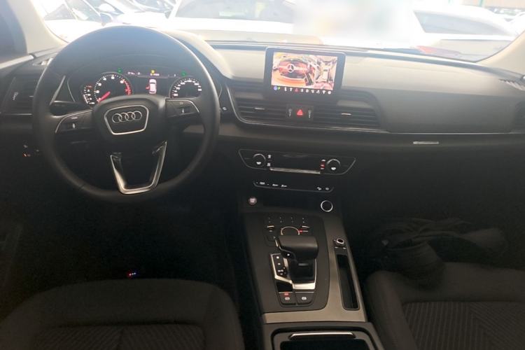 Used Audi Q5L 2018 40 TFSI Prestige Edition China V Center Console