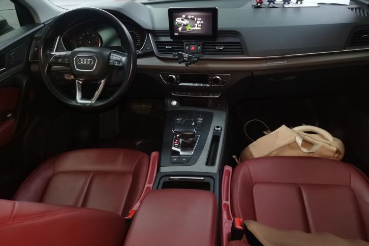 Used Audi Q5L 2018 40 TFSI Prestige Edition China V Center Console