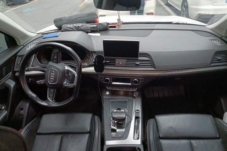 Used Audi Q5L 2018 45 TFSI Prestige Sport China V Center Console