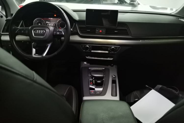 Used Audi Q5L 2018 40 TFSI Prestige Fashion Edition China V Center Console