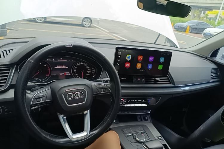 Used Audi Q5L 2018 40 TFSI Prestige Edition China V Center Console