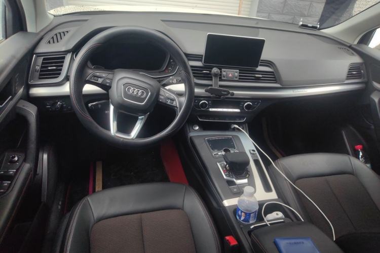 Used Audi Q5L 2018 40 TFSI Prestige Fashion Edition China V Center Console