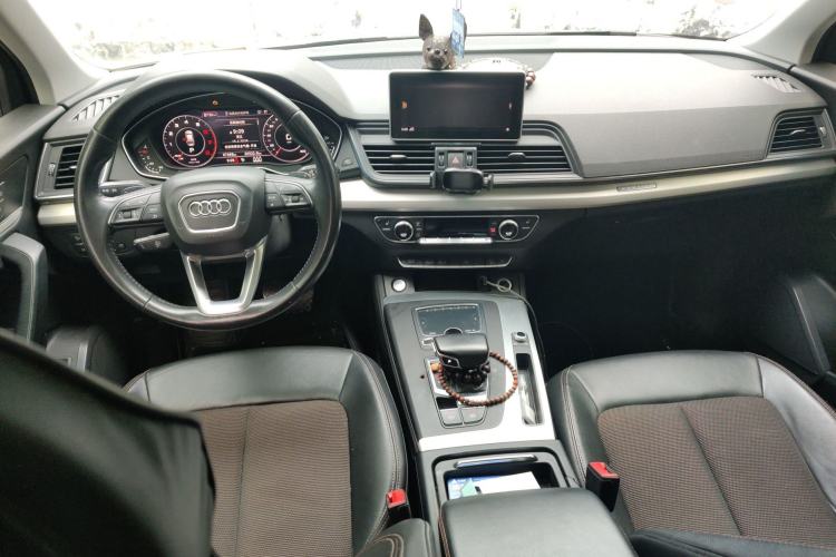 Used Audi Q5L 2018 40 TFSI Prestige Fashion Edition China V Center Console