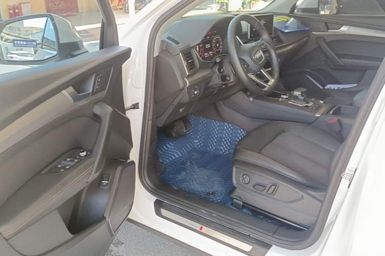 Used Audi Q5L 2018 45 TFSI Prestige Fashion Edition China V Emission Standard Driver Seat