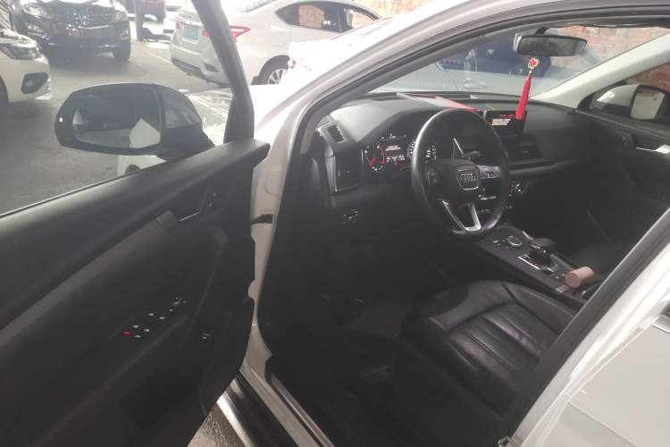 Used Audi Q5L 2018 40 TFSI Prestige Edition China V Driver Seat