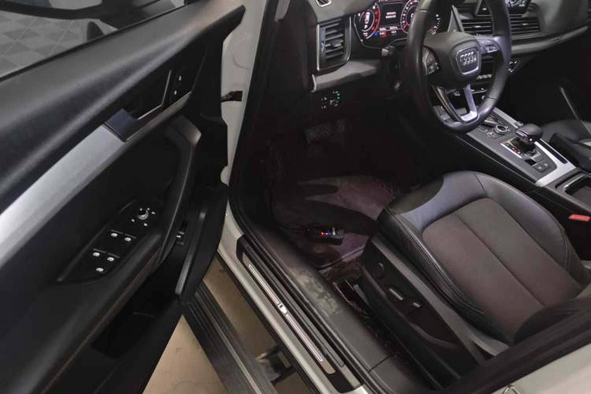 Used Audi Q5L 2018 40 TFSI Prestige Fashion Edition China VI Driver Seat