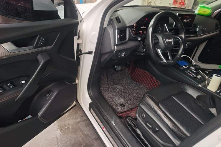 Used Audi Q5L 2018 45 TFSI Prestige Fashion Edition China VI Emission Standard Driver Seat