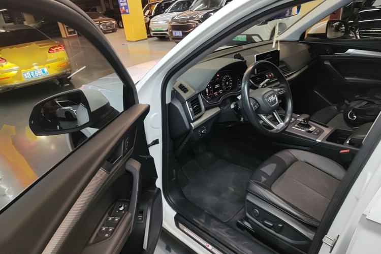 Used Audi Q5L 2018 45 TFSI Prestige Fashion Edition China V Emission Standard Driver Seat