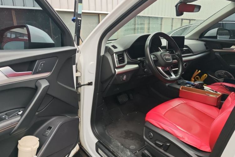 Used Audi Q5L 2018 40 TFSI Prestige Fashion Edition China VI Driver Seat