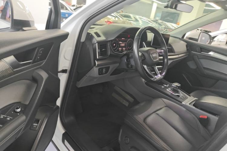 Used Audi Q5L 2018 45 TFSI Prestige Fashion Edition China VI Emission Standard Driver Seat