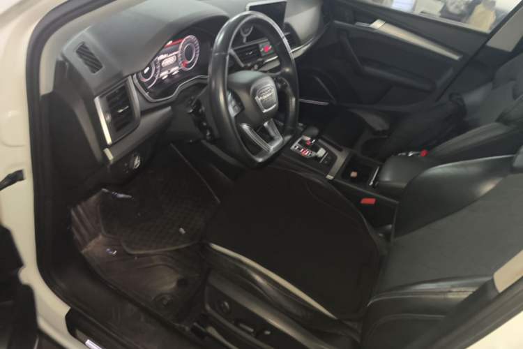 Used Audi Q5L 2018 45 TFSI Prestige Sporty Edition China VI Driver Seat