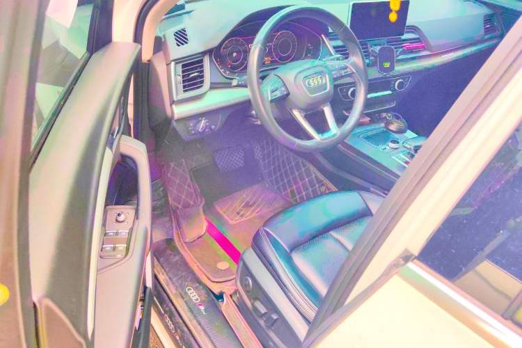 Used Audi Q5L 2018 40 TFSI Prestige Fashion Edition China VI Driver Seat