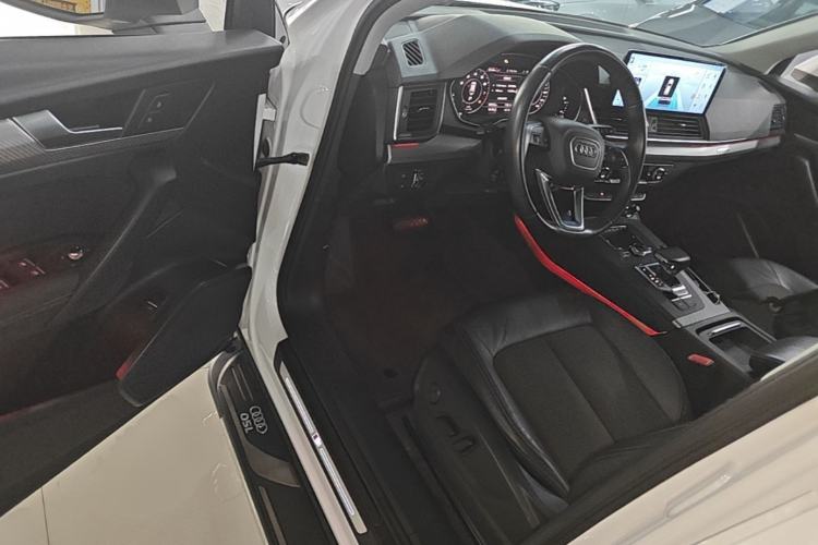 Used Audi Q5L 2018 45 TFSI Prestige Fashion Edition China VI Emission Standard Driver Seat