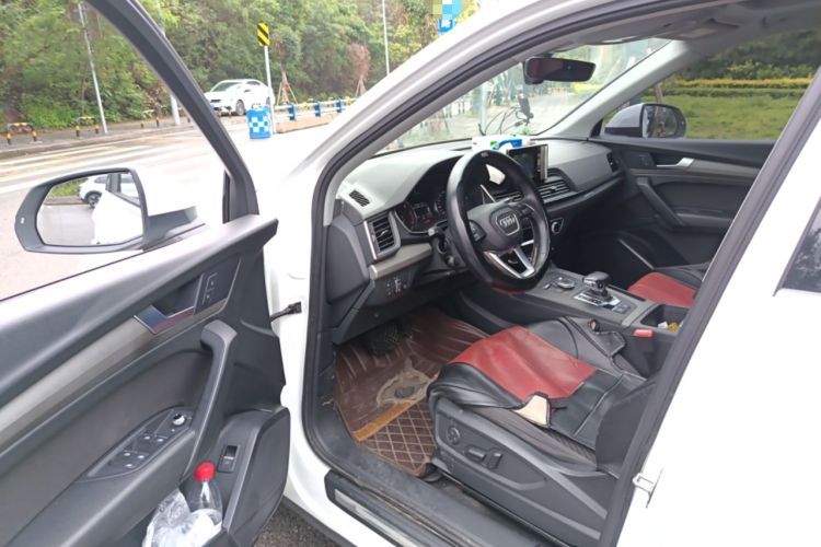 Used Audi Q5L 2018 40 TFSI Prestige Edition China VI Emission Standard Driver Seat
