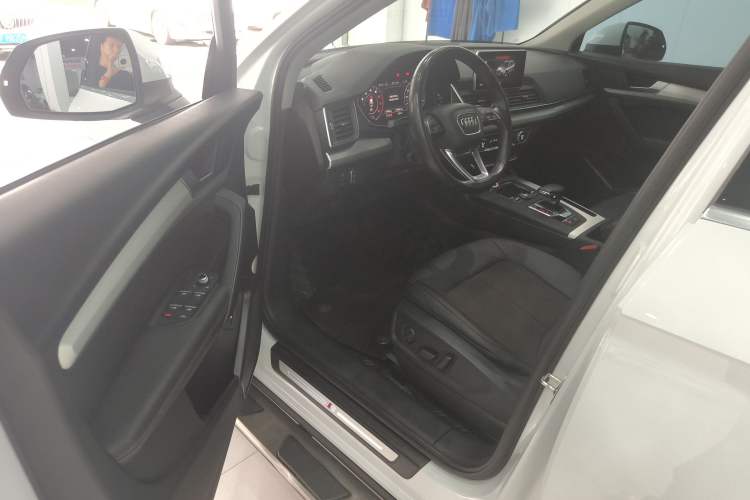 Used Audi Q5L 2018 40 TFSI Prestige Fashion Edition China V Driver Seat