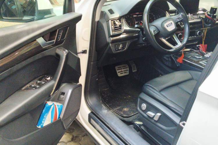 Used Audi Q5L 2018 40 TFSI Prestige Edition China V Driver Seat