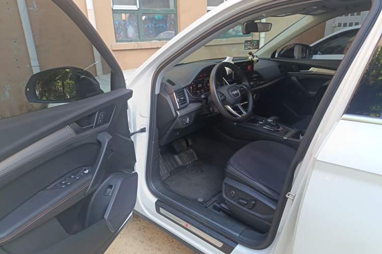 Used Audi Q5L 2018 45 TFSI Prestige Fashion Edition China VI Emission Standard Driver Seat