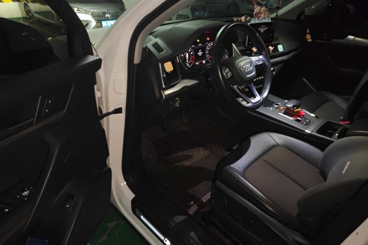 Used Audi Q5L 2018 45 TFSI Prestige Fashion Edition China VI Emission Standard Driver Seat