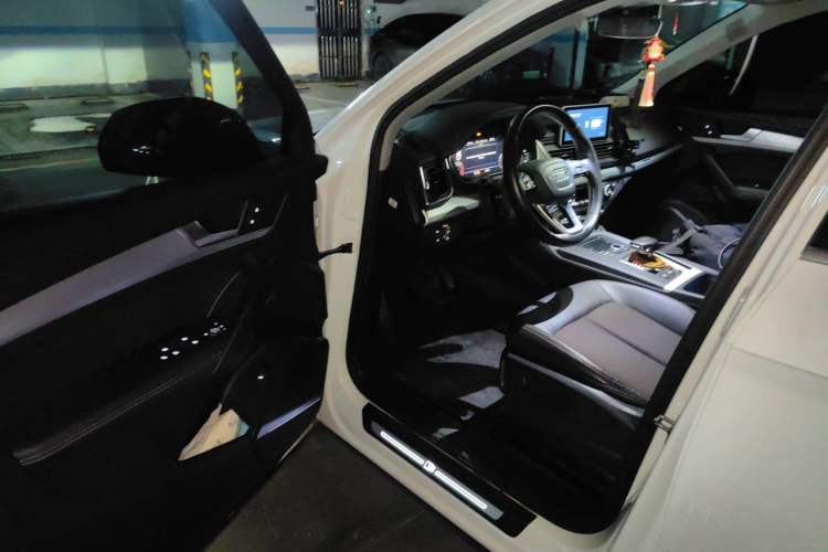 Used Audi Q5L 2018 40 TFSI Prestige Fashion Edition China V Driver Seat