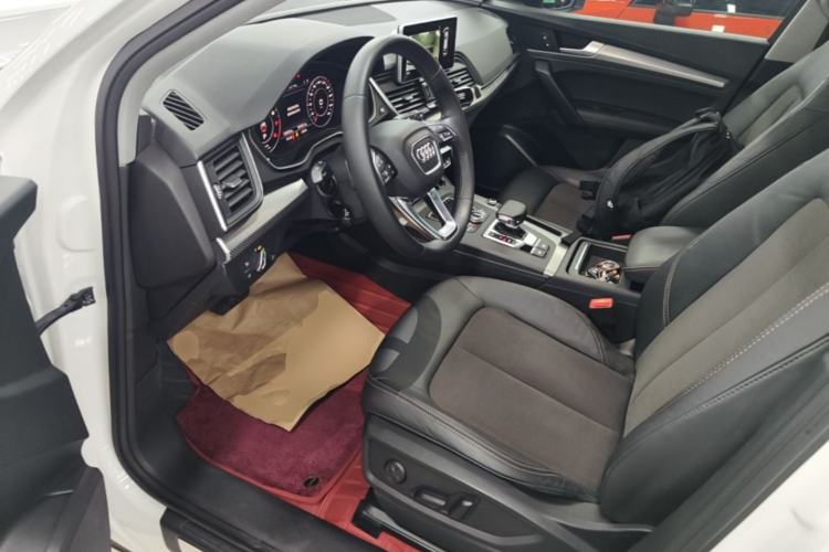 Used Audi Q5L 2018 45 TFSI Prestige Fashion Edition China V Emission Standard Driver Seat