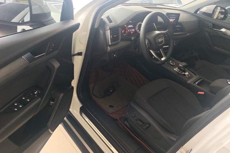 Used Audi Q5L 2018 40 TFSI Prestige Edition China V Driver Seat