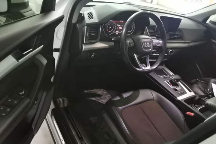 Used Audi Q5L 2018 40 TFSI Prestige Fashion Edition China V Driver Seat