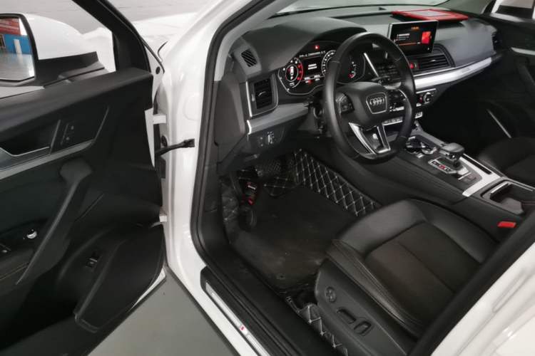 Used Audi Q5L 2018 40 TFSI Prestige Fashion Edition China V Driver Seat