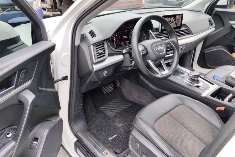 Used Audi Q5L 2018 40 TFSI Prestige Fashion Edition China VI Driver Seat